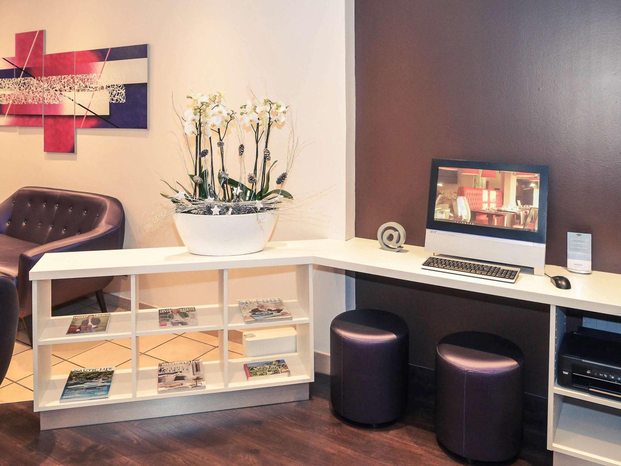 Mercure Lyon Est Chaponnay Exterior foto