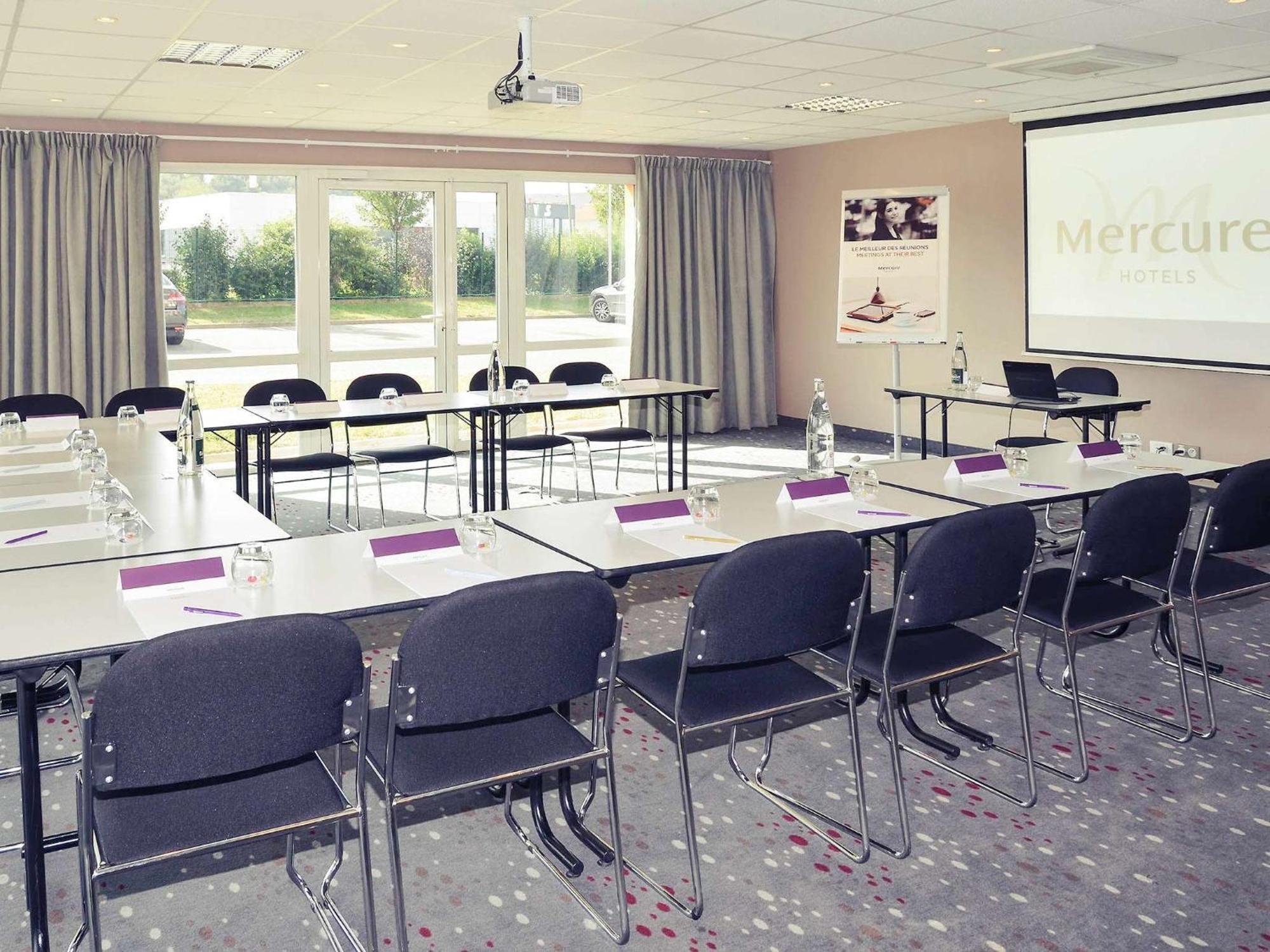 Mercure Lyon Est Chaponnay Exterior foto